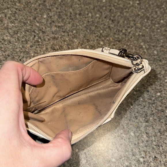 Coach wristlet - Picture 3 of 3
